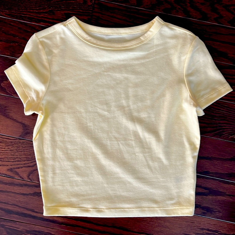 Wild Fable XS yellow crop top